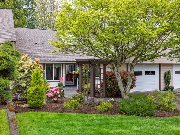 885 Berwick Rd S #21, Qualicum Beach, BC V9K 1N7