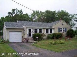 6 Park Ln N, Mountain Top, PA