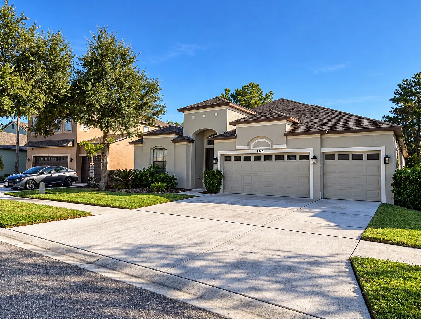 4 bed, 2574 sqft, $3,200 — Photo 1