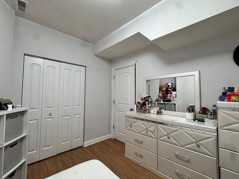 4415 S Sawyer Ave #BF — Photo 19
