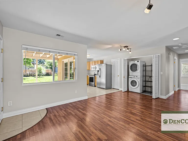 2906 S Cherry Way — Photo 5