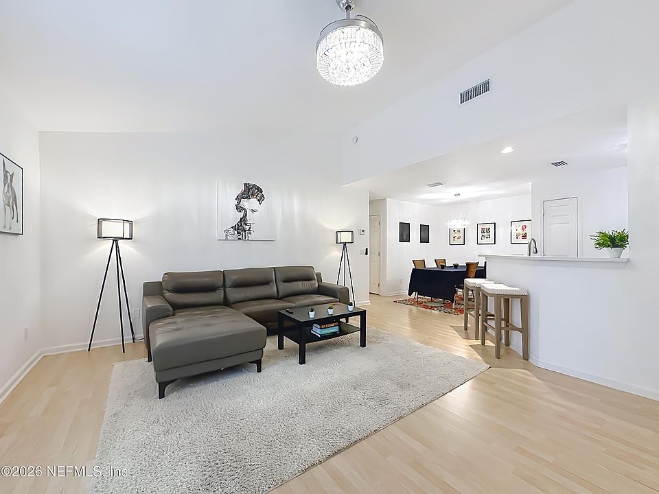 1st image of 13715 RICHMOND PARK Drive N #105