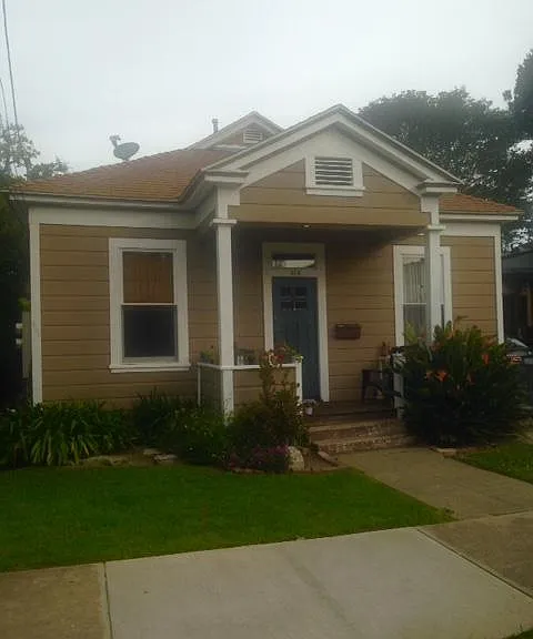 870 Islay St — Photo 5
