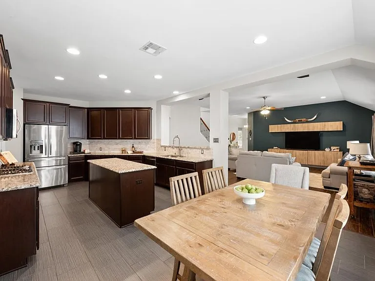 18404 Deleon Bayou Ln — Photo 5