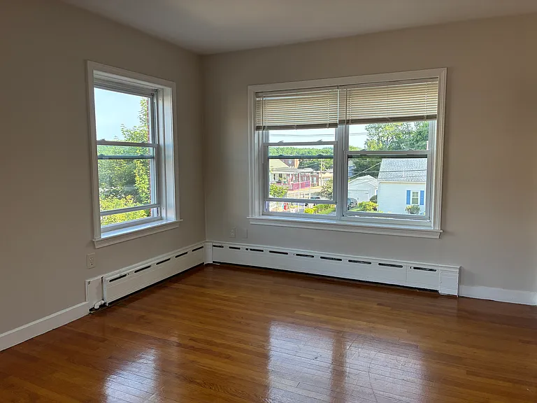 8 Lake St #3 — Photo 8