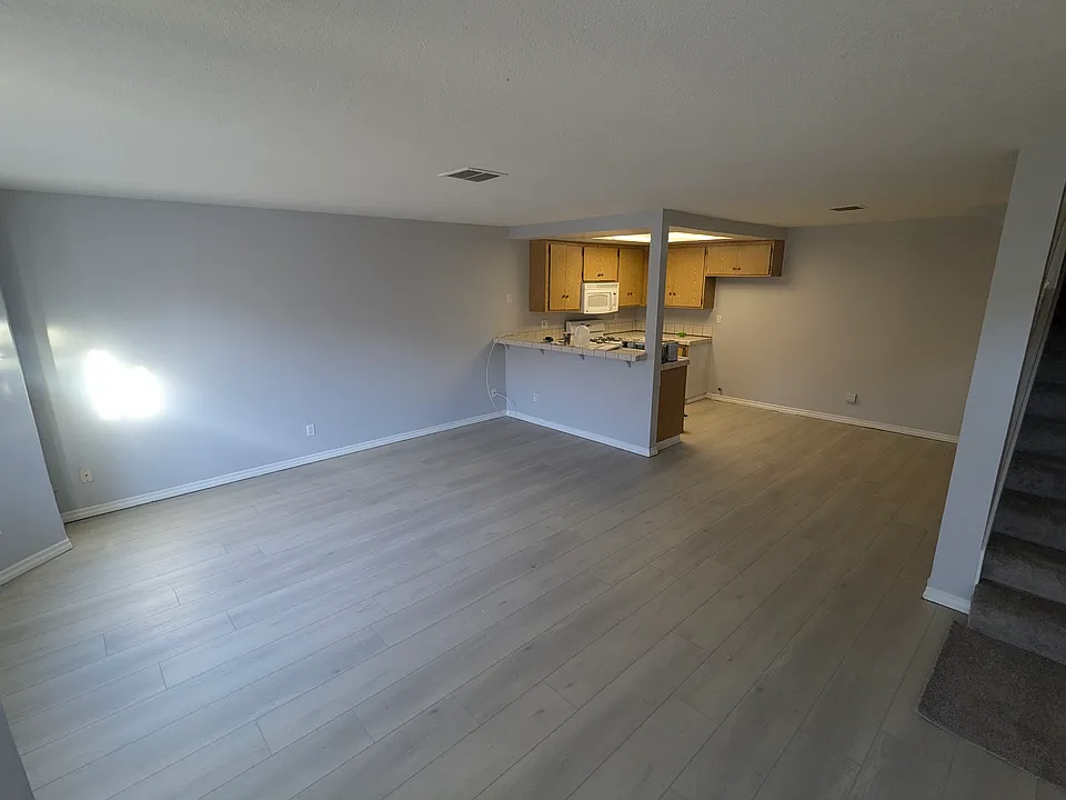 14200 Polk St #20