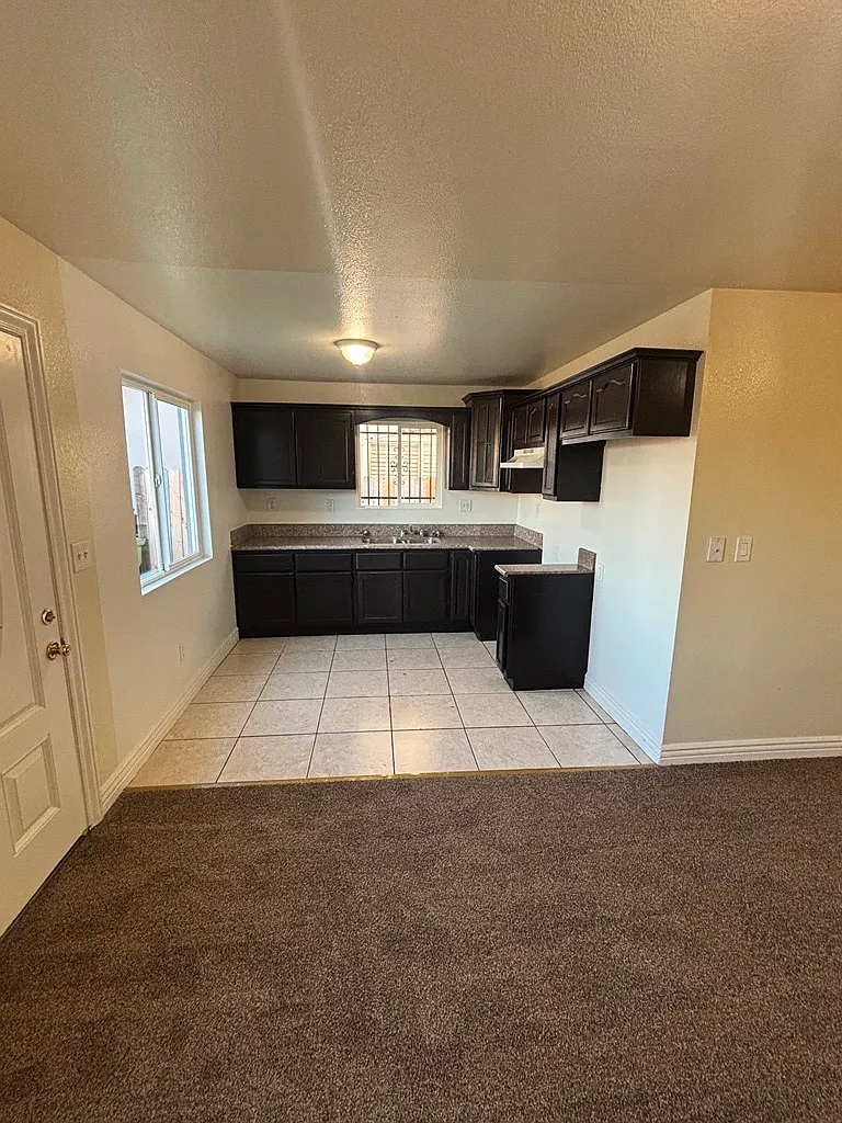 4 bed, 1126 sqft, $3,600 — Photo 3