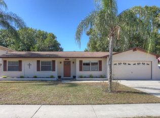 7510 Meadow Dr, Tampa, FL 33634