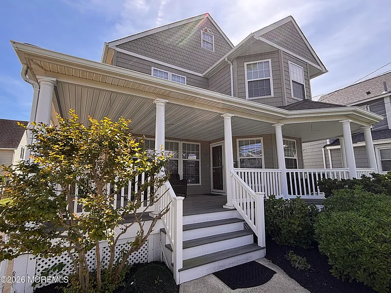 513 Evergreen Ave — Photo 3
