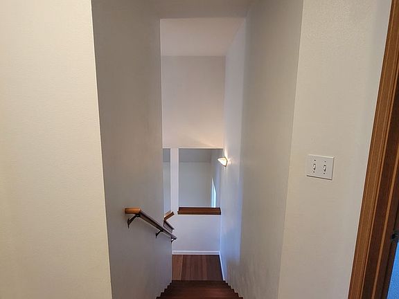 2nd image of 10021 Angle Ln SW