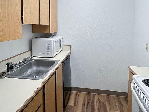 3rd image of 3051 Lois Dr APT 508