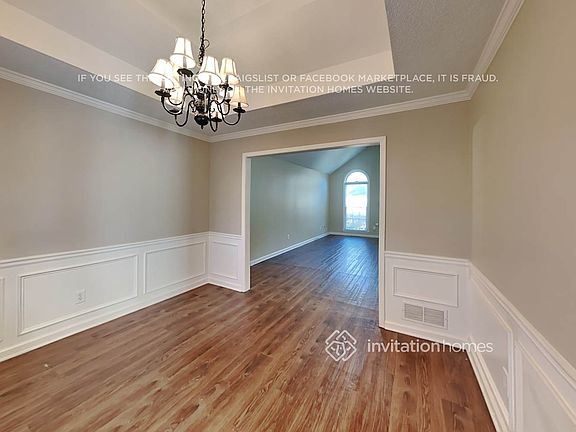 5th image of 647 Overlook Wood Way