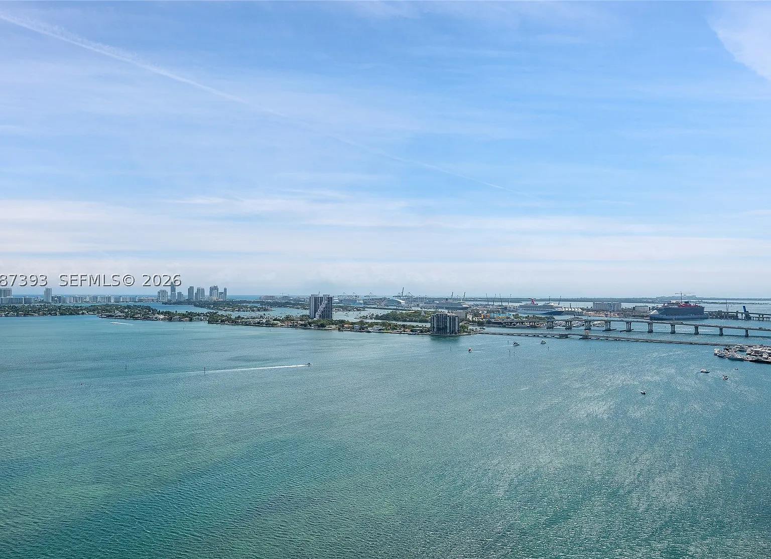 1 bed, 2.0 bath, 966 sqft, $7,000 — Photo 4