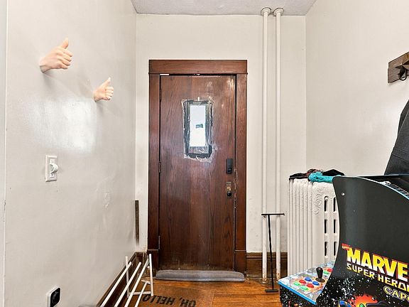 5th image of 2800 Cedar Ave S