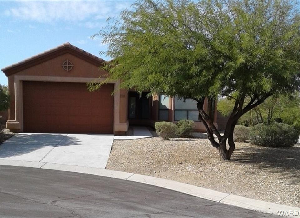 1st image of 2788 Esmerelda Dr