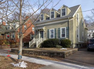1623 Cambridge St, Halifax, NS B3H4A5