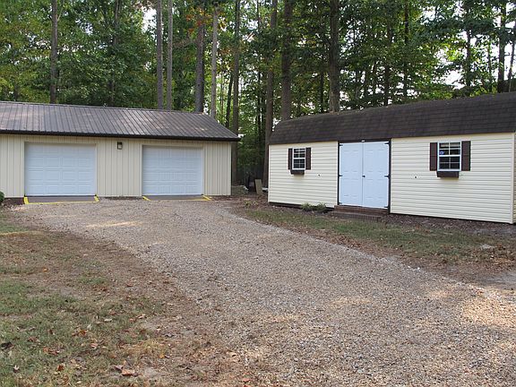 3rd image of 5003 Berkshire Dr