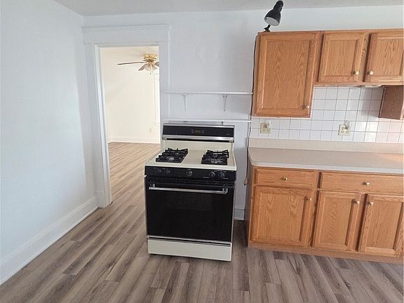 5th image of 3803 E 50th St UP