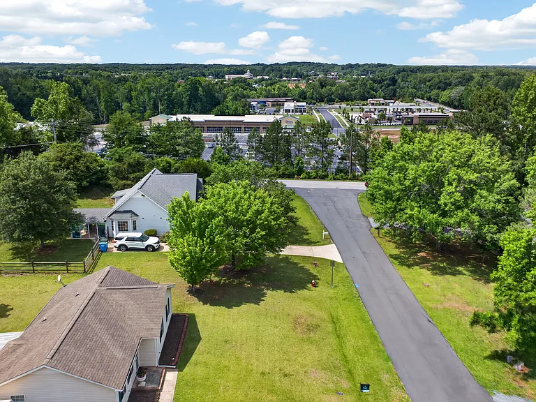 3504 Sassafras Trl — Photo 16
