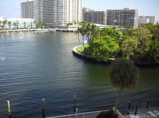 121 Golden Isles Dr APT 407, Hallandale, FL 33009