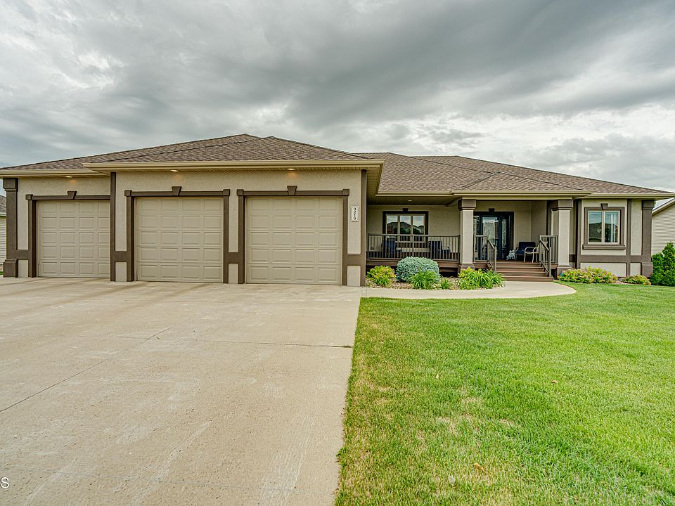 3219 Clairmont Rd, Bismarck, ND 58503 Zillow