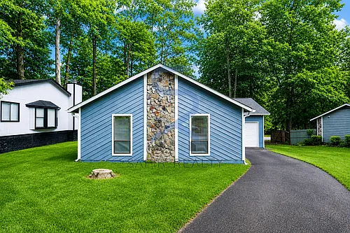 8671 Woodside Ln Photo 1