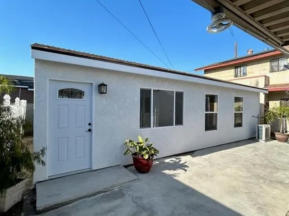 2033 W Burnett St, Long Beach, CA 90810