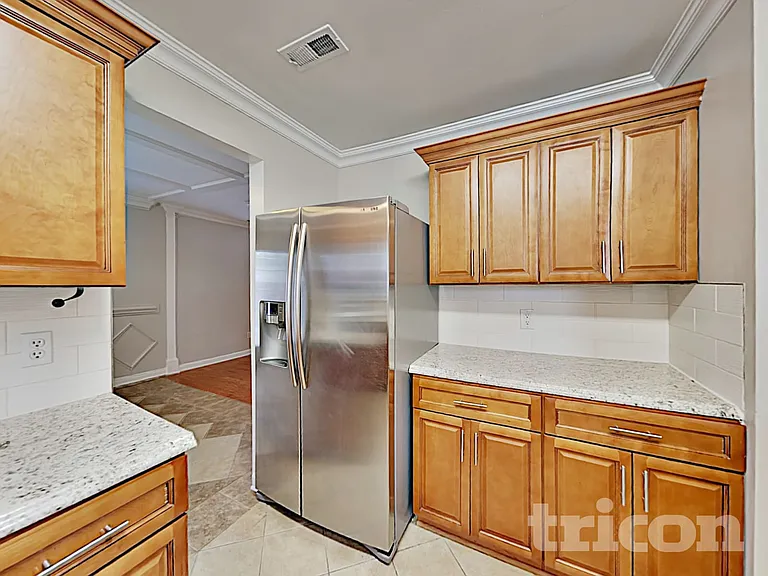 4700 Winterberry Ln — Photo 6