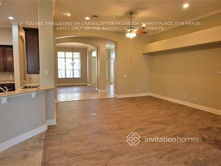 1390 Stellar Dr — Photo 4