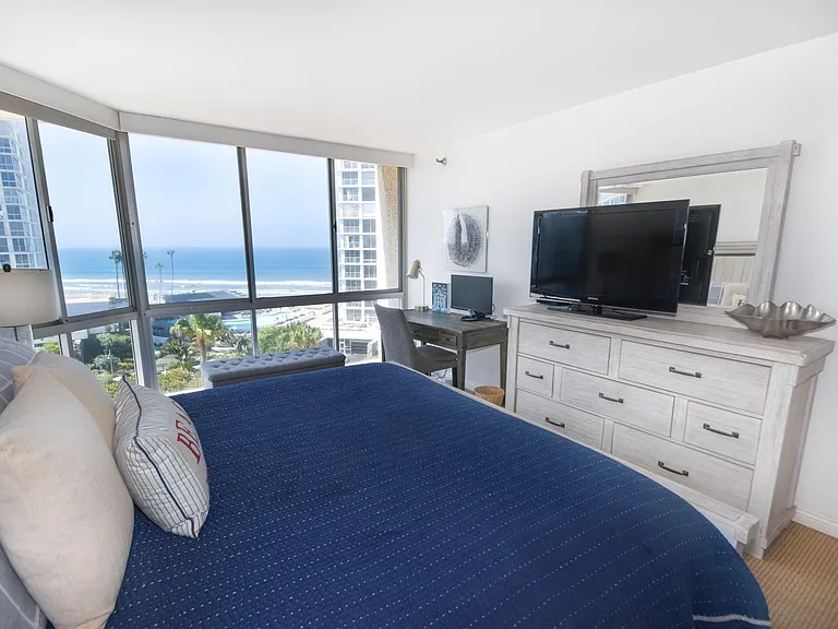 1750 Avenida Del Mundo #608 — Photo 18