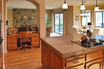 5th image of 4610 Kingswood Dr