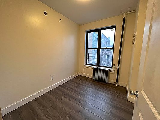 4th image of 2351 Pacific St #4A