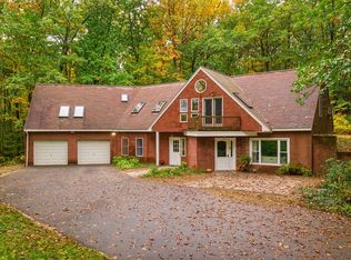 291 Old Dunstable Rd, Groton, MA 01450