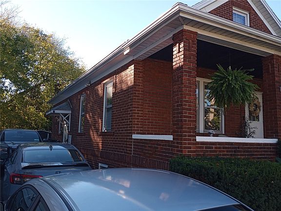 4th image of 39 Valois St