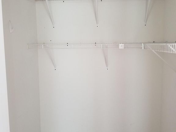 3rd image of 526 W Cornelia Ave #111