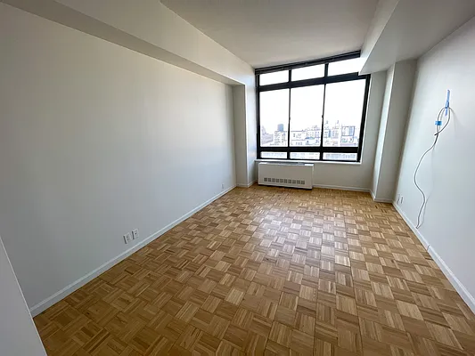 Rented by City Connections Realty | media 22