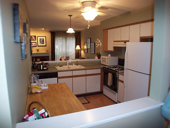 3rd image of 1057 Woodhill Ct