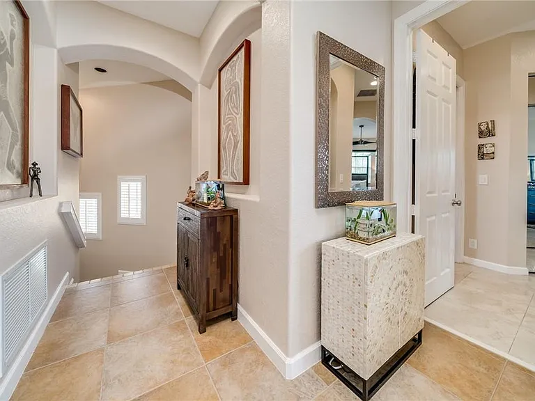 8012 NW 128th Ln — Photo 9