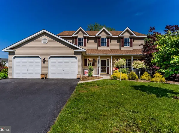 303 Liberty Dr, Shippensburg, PA 17257