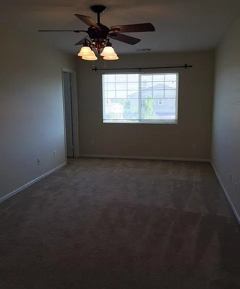 23379 Caliente Springs Ave — Photo 14