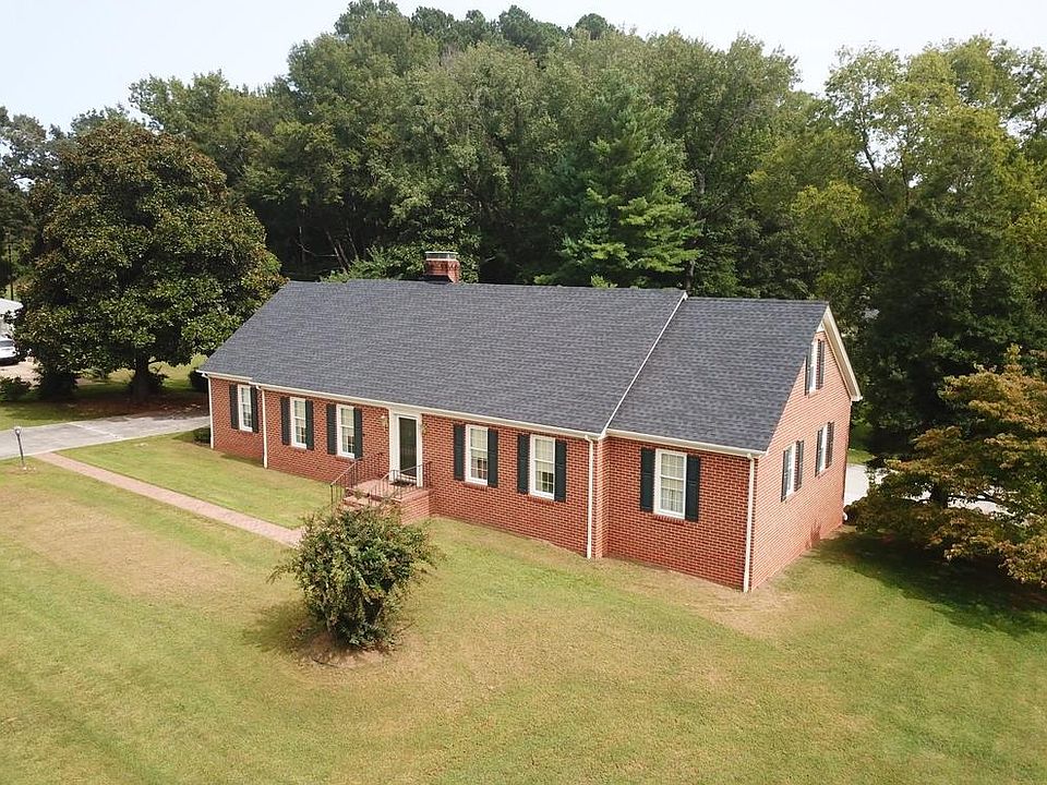 1st image of 101 Crescent Dr