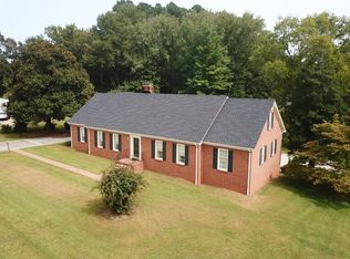 101 Crescent Dr, Lawrenceville, VA 23868