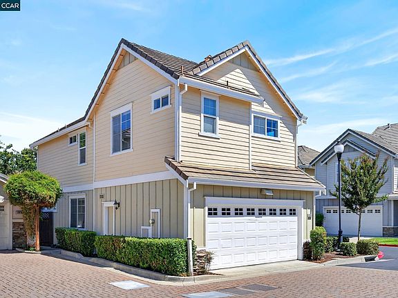 3rd image of 1311 Tapestry Ln