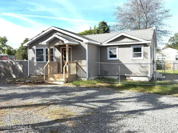 410 Bay Way, Lanoka Harbor, NJ 08734