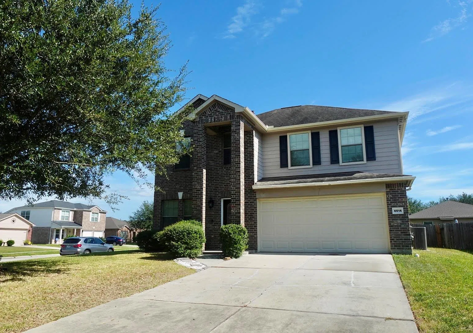 4 bed, 2.5 bath, 2815 sqft, $2,437 — Photo 1