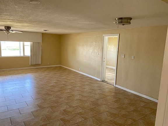 4th image of 159 Barre Dr NW