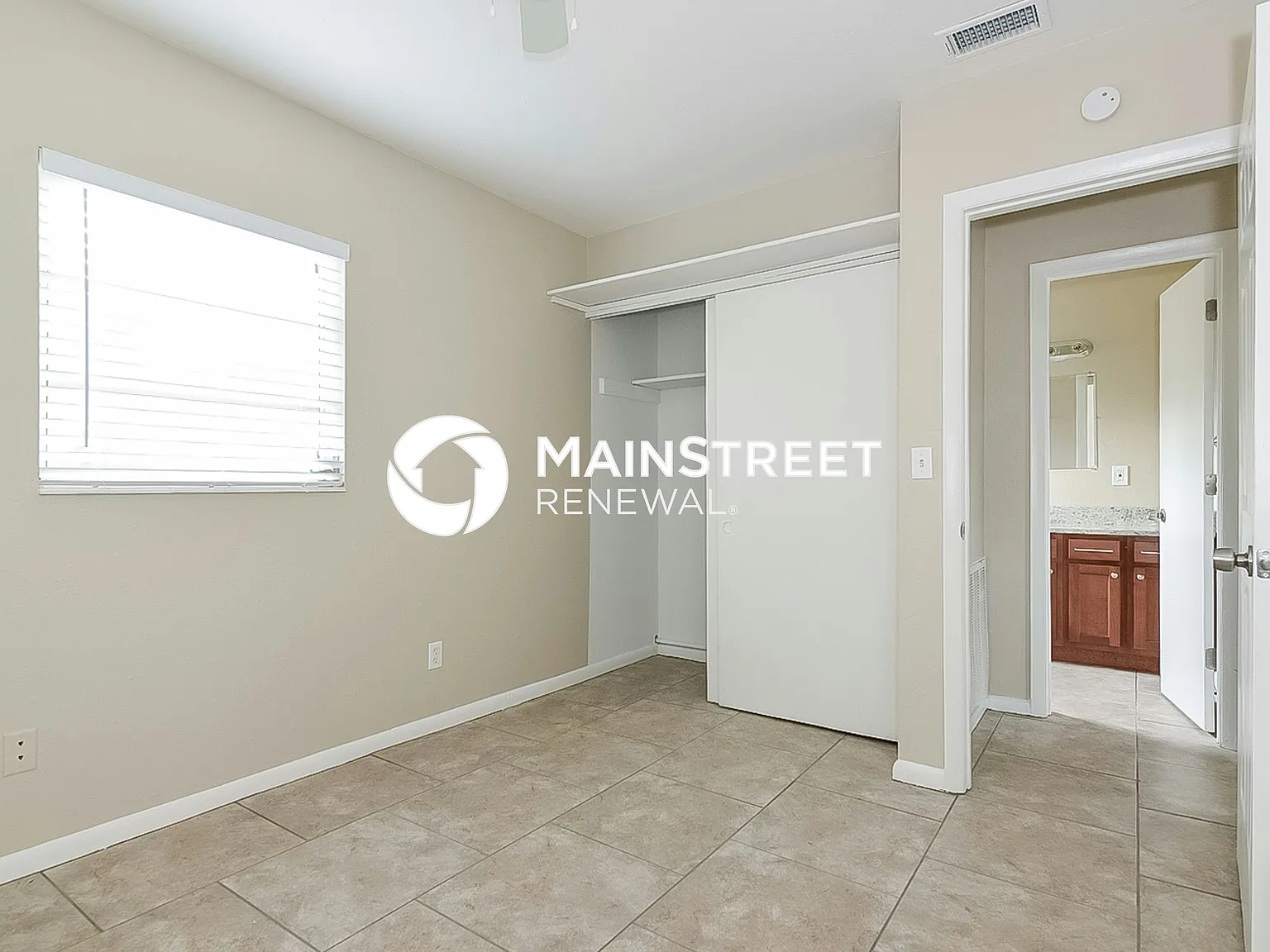4204 E Wilma St — Photo 4