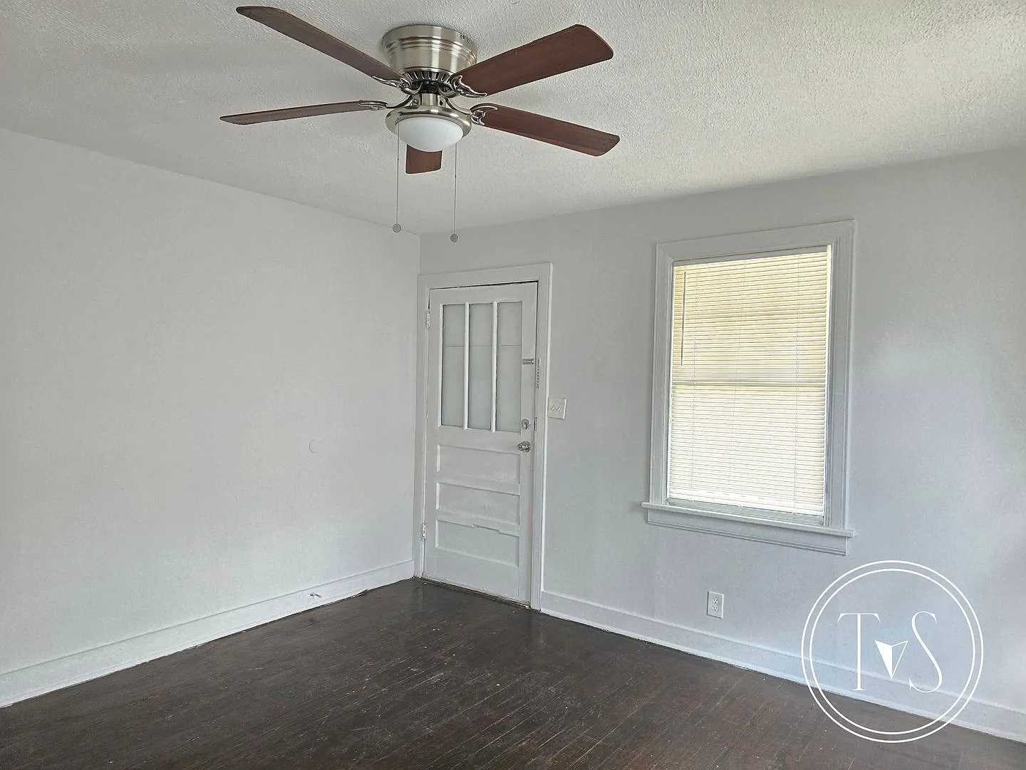 Special Offer: Enjoy Half a Month of FREE Rent! — Photo 4
