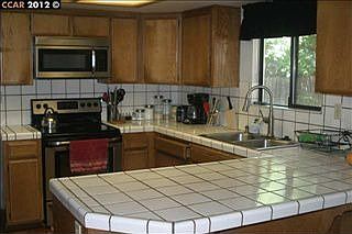 4th image of 4121 Rockford Dr