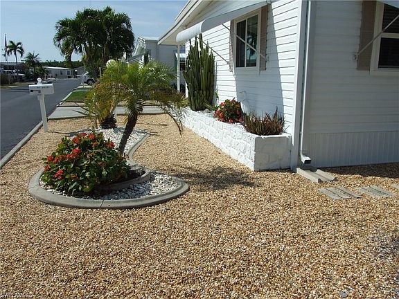 5th image of 4912 Gulfgate Ln